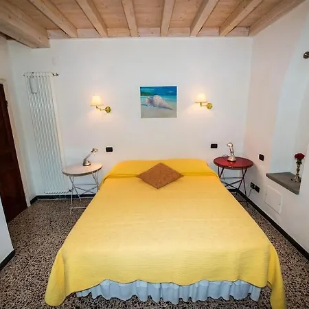 Апартаменты Codemin Casa Vista Mare Cinque Terre Con Giardino Кампилья
