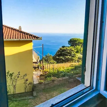 Апартаменты Codemin Casa Vista Mare Cinque Terre Con Giardino Кампилья